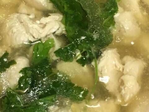 鶏胸肉と三つ葉のスープ
